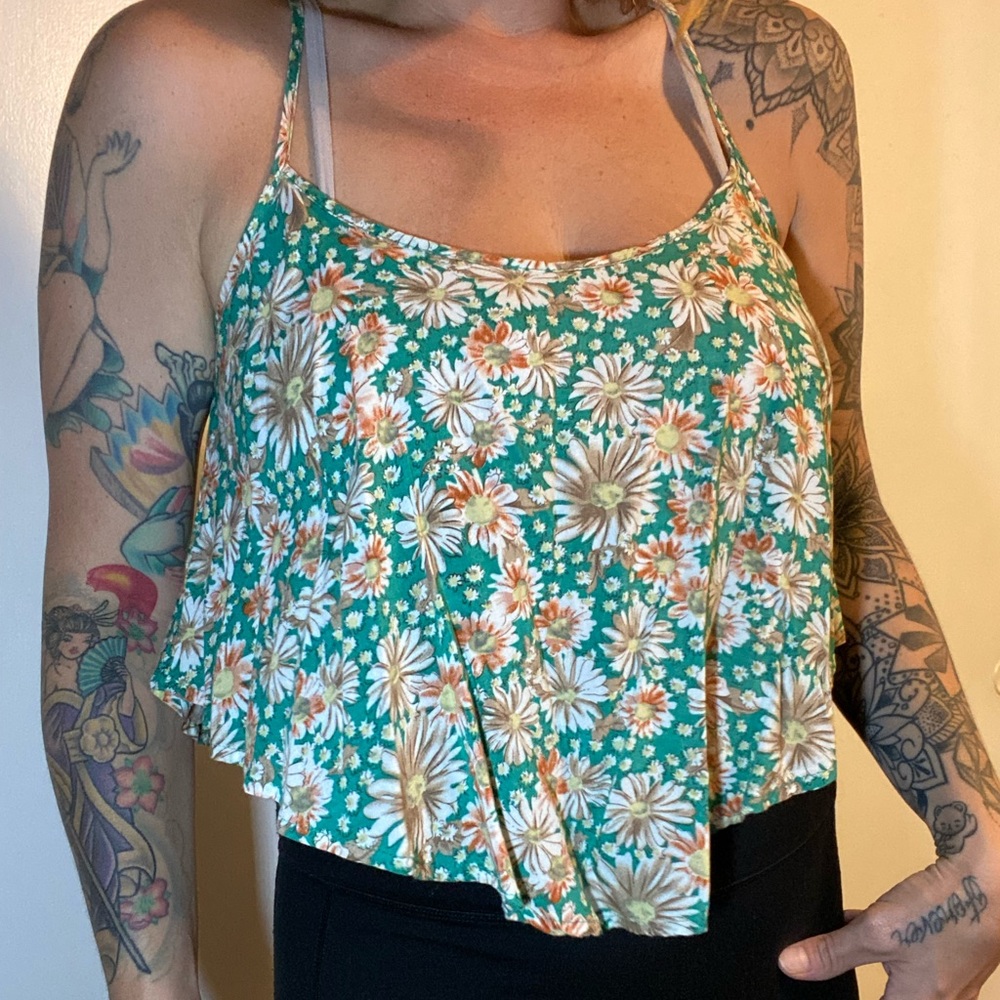 Timing flower crop top